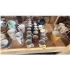 Image 5 : 4 SHELVES OF ASSORTED HOUSEWARES - SMALL APPLIANCES, COPS, PLATES AND GLASSWARE