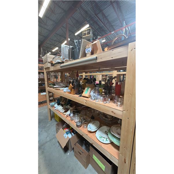 4 SHELVES OF ASSORTED HOUSEWARES - CERAMIC WARES, FINE CHINA, KNIVES, UTENSILS, PANS AND MORE