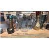 Image 5 : 4 SHELVES OF ASSORTED HOUSEWARES - WOOD CUTTING BOARDS, WOODEN BOWLS, ICE BUCKETS, GLASS DECANTERS