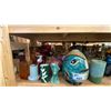 Image 4 : 4 SHELVES FULL OF ASSORTED DECORATIVE PIECES - MOSTLY VASES AND BOWLS