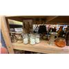 Image 5 : 4 SHELVES FULL OF ASSORTED DECORATIVE PIECES - CANDLE HOLDERS, GLASSWARE, CANDLES AND MORE