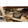 Image 4 : 4 SHELVES FULL OF ASSORTED DECORATIVE WOVEN BASKETS