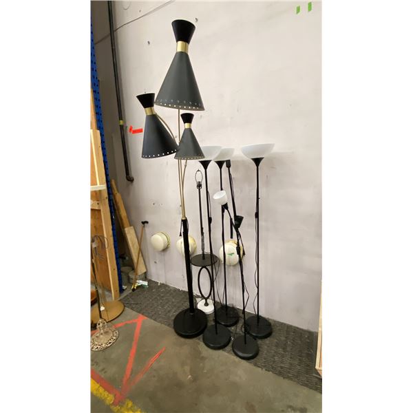 GROUP OF 6 BLACK MODERN FLOOR LAMPS *2 WITH NO SHADES*