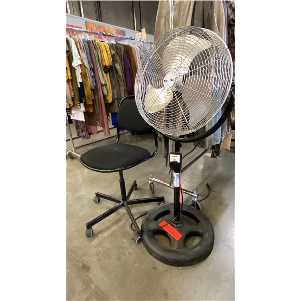 ROK HEAVY DUTY PEDESTAL FAM AND BLACK OFFICE CHAIR