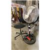 Image 1 : ROK HEAVY DUTY PEDESTAL FAM AND BLACK OFFICE CHAIR