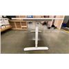Image 2 : 2 MODERN OFFICE DESKS