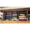 Image 4 : 4 SHELVES OF BOOKS AND MAGAZINES