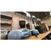Image 2 : 4 SHELVES OF ASSORTED ELECTRONICS - STEREOS, RADIOS AND SPEAKERS