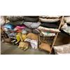 Image 5 : LARGE GROUP OF ASSORTED THROW CUSHIONS