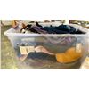 Image 3 : GROUP OF 3 BOXES OF SCARVES, HANDBAGS, HATS AND HAIR ACCESSORIES