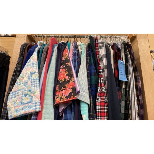 CONTENTS OF 0NE 3FT SECTION WARDROBE RACK OF ASSORTED CLOTHING