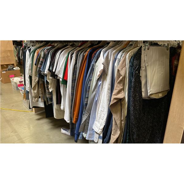 CONTENTS OF 0NE 8FT SECTION WARDROBE RACK OF ASSORTED CLOTHING *1 SIDE ONLY*