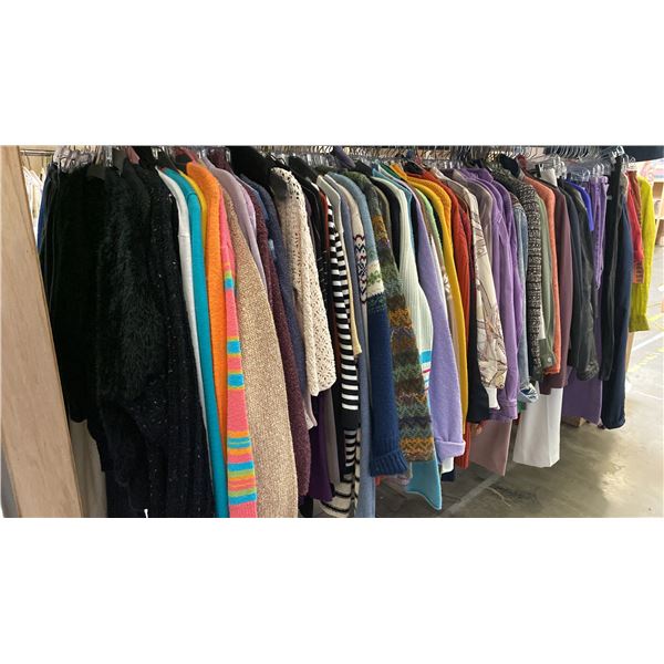 CONTENTS OF 0NE 8FT SECTION WARDROBE RACK OF ASSORTED CLOTHING *1 SIDE ONLY*