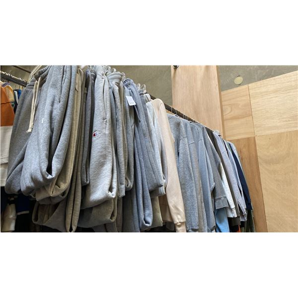 CONTENTS OF 0NE 8FT SECTION WARDROBE RACK OF ASSORTED CLOTHING *1 SIDE ONLY*