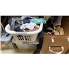 Image 3 : 4 BOXES OF ASSORTED SOCKS AND 2 BOXES OF SHOES