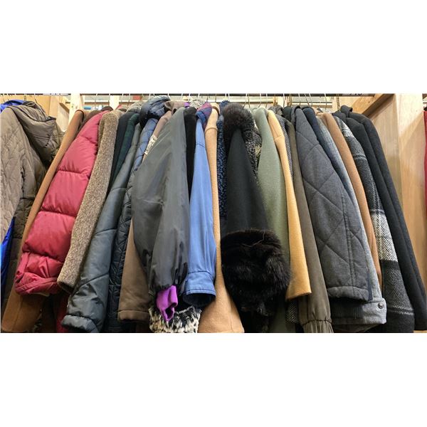 CONTENTS OF 0NE 4FT SECTION WARDROBE RACK OF ASSORTED CLOTHING *1 SIDE ONLY*
