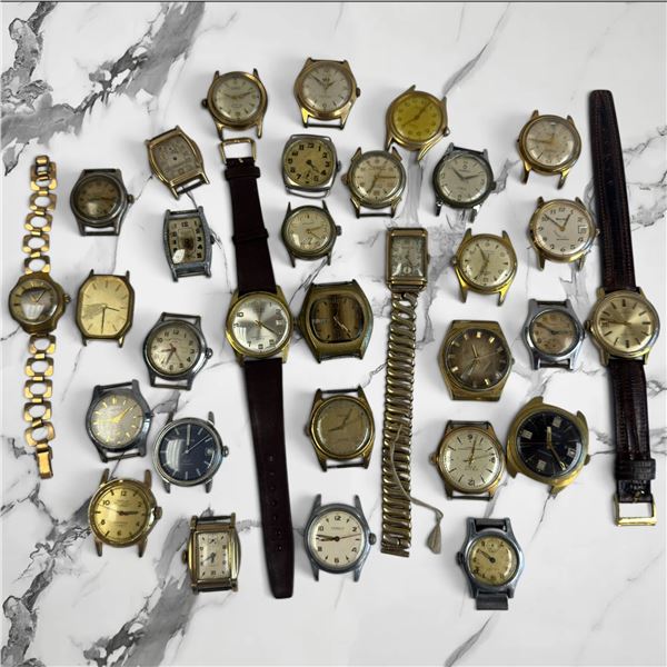 Assorted Collection of Vintage Mechanical & Quartz Wristwatches Various Makers Bulova, Caravelle +__
