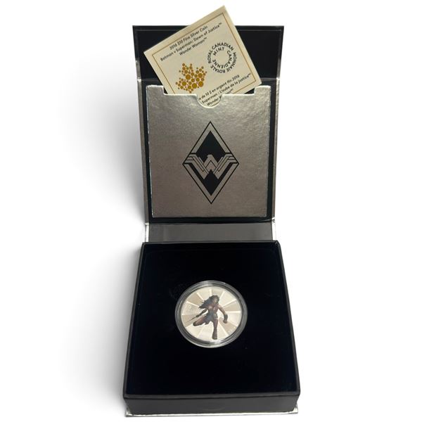 $10 Fine Silver Coin Royal Canadian Mint Wonder Woman 2016 1/2 oz (15.87 grams)