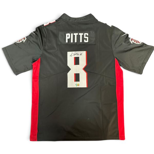 Nike NFL Falcons Jersey w Pitts #8 Player Autograph