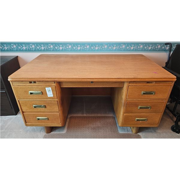 Desk & Chair C