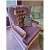 Image 2 : Swivel Chair C