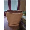 Image 3 : Swivel Chair C