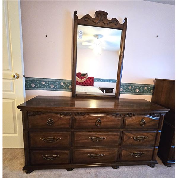 Bassett Furniture Mirrored Dressing Table C