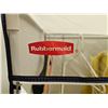 Image 10 : Rubbermaid Portable Closet & More B