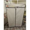 Image 8 : Rubbermaid Portable Closet & More B