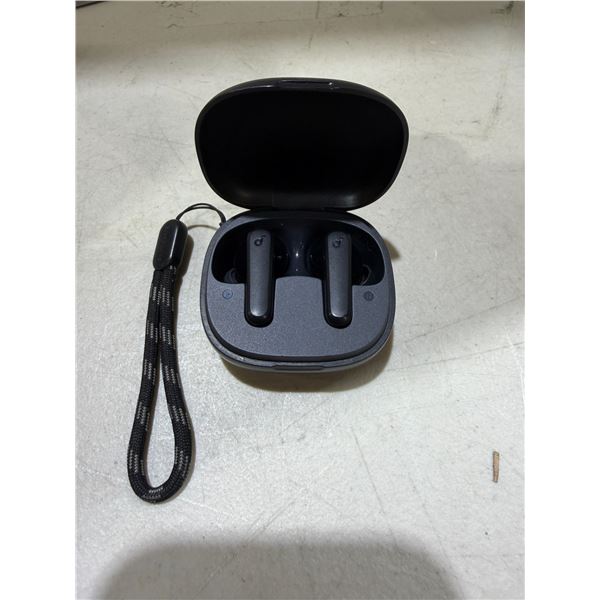 Beats earbuds set