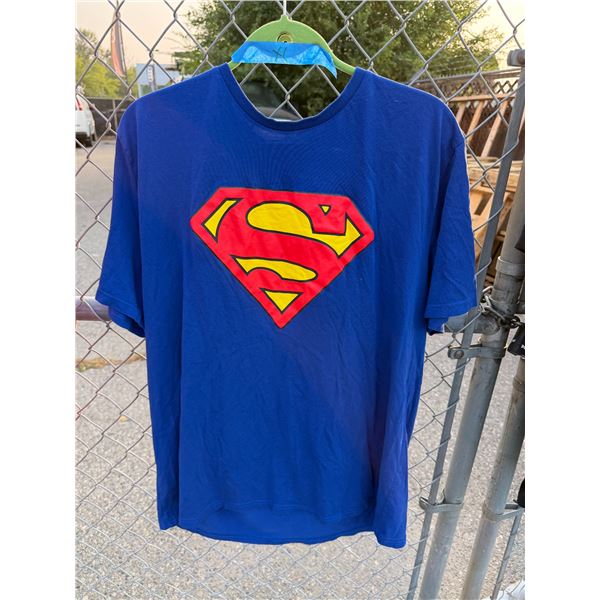 Superman T-shirt, size XL
