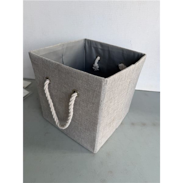 Storage box