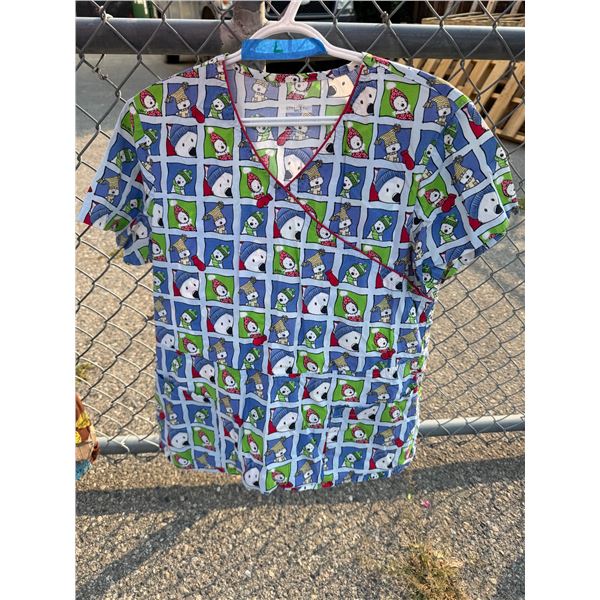 Scrubs top size large