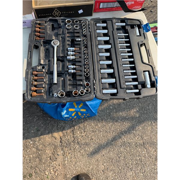 Socket set