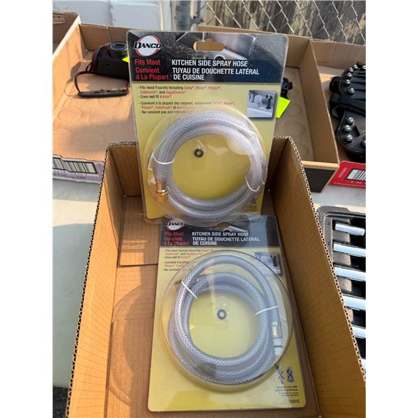 Kitchen side spray hoses
