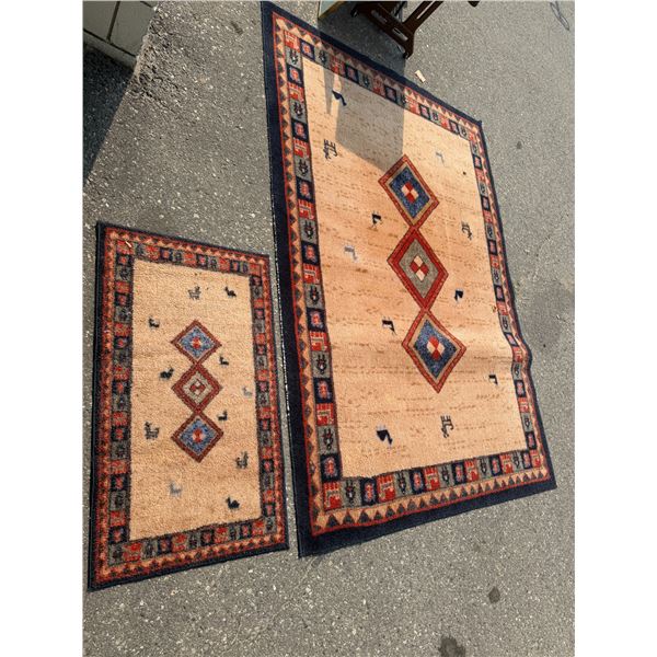 Area carpet 89" x 62" and a matching Matt