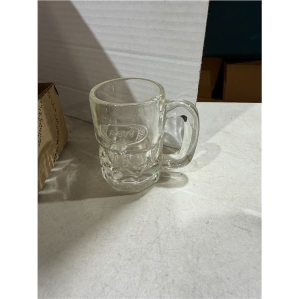 A&W mug  small
