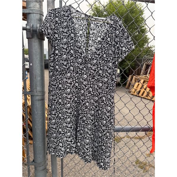 Abercrombie and Fitch size extra large