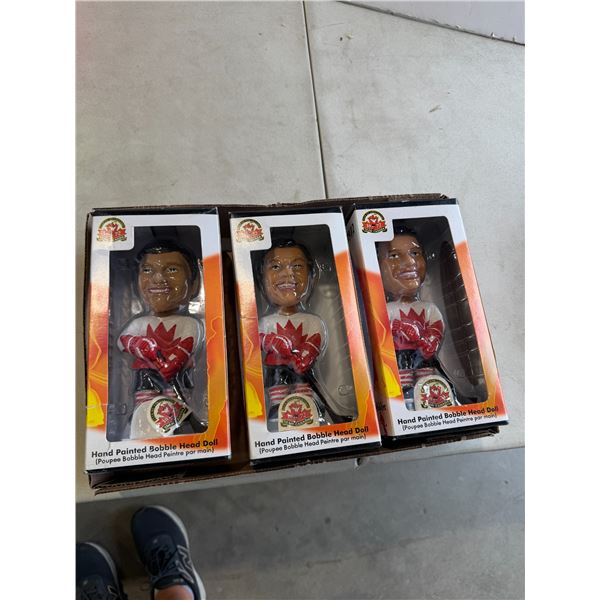 Team Canada 1972 bobble heads