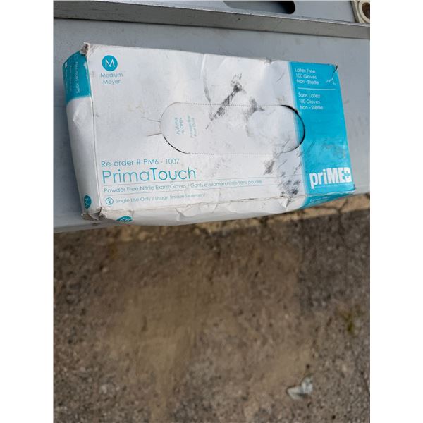 Medium exam gloves, latex free