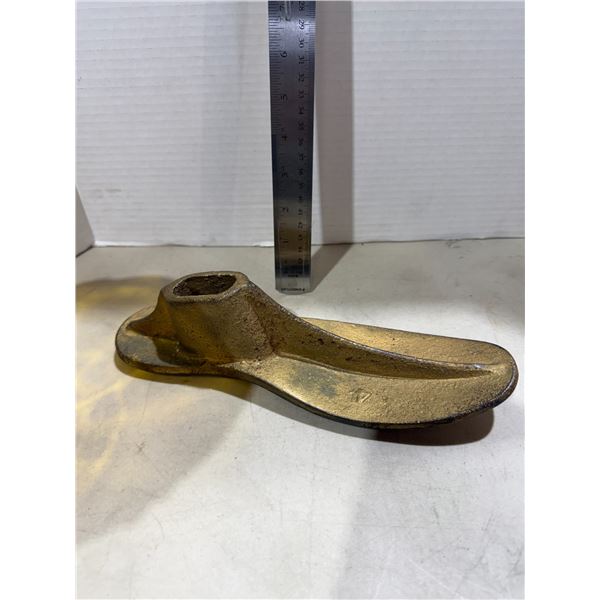 Shoe mold