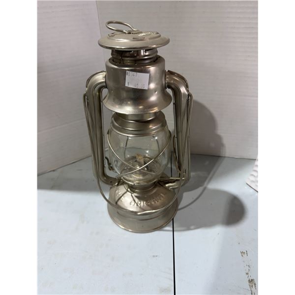 Dietz  lantern