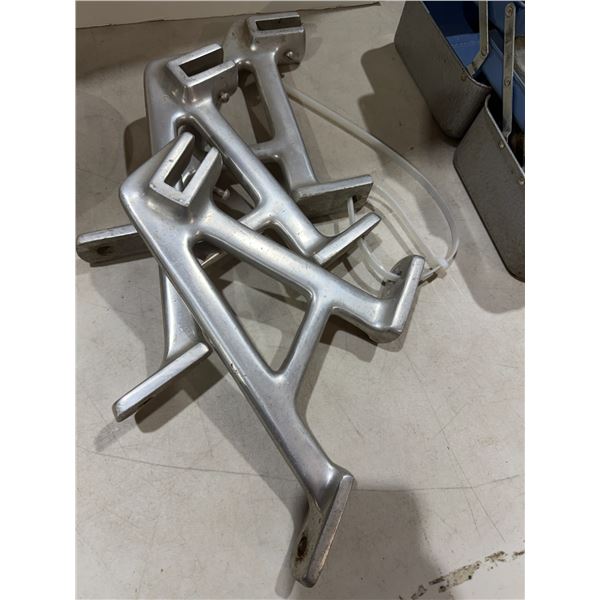 Stainless aluminum shelving brackets