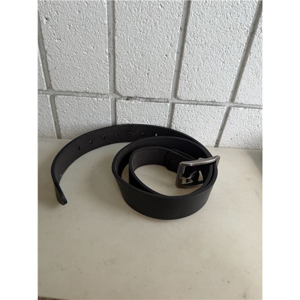Leather belt
