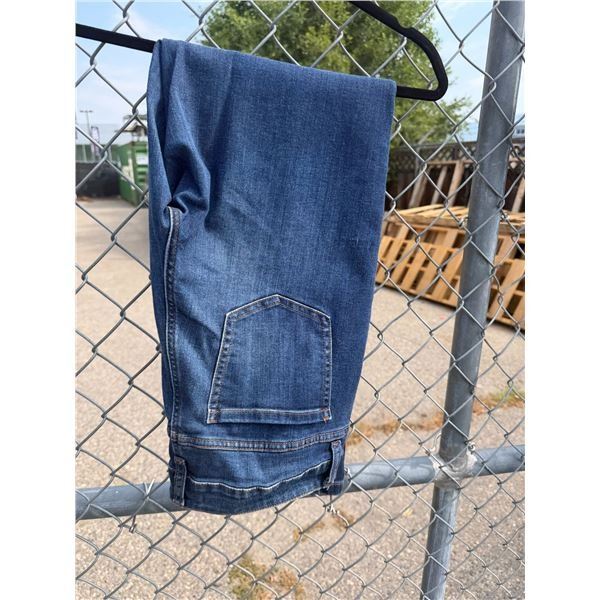 CLEO jeans size 10