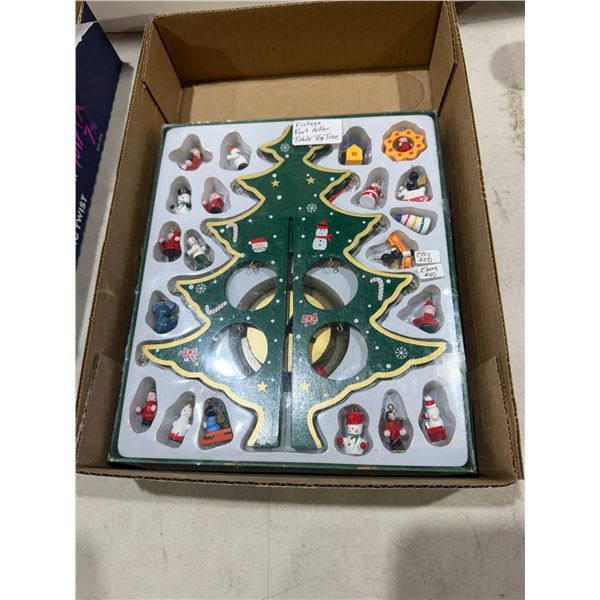 Vintage, Kurt Adler tabletop Tree