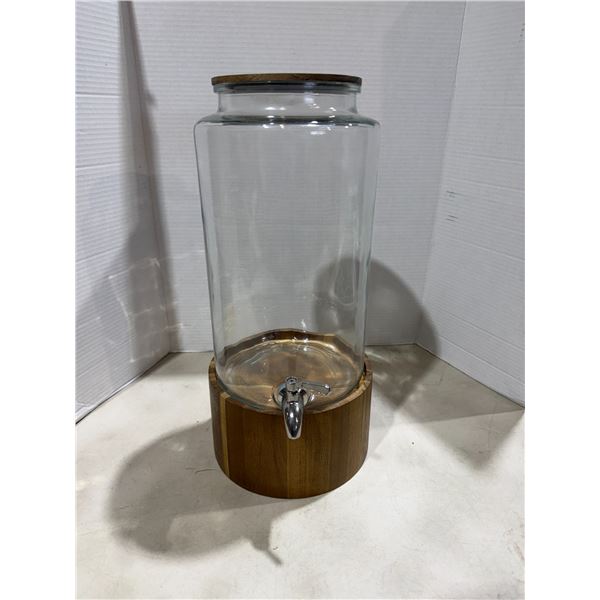 Beverage dispenser
