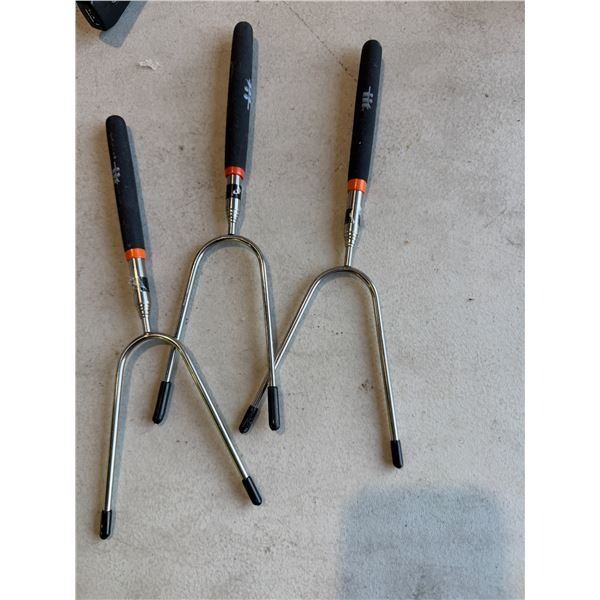 Retractable grilling or campfire sticks