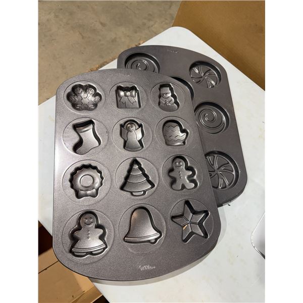WILTON baking pans