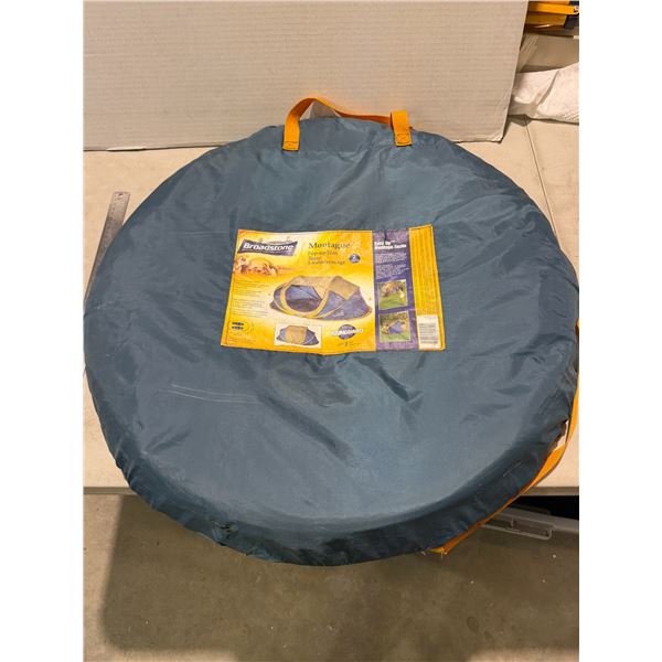 Broadstone pop-up tent